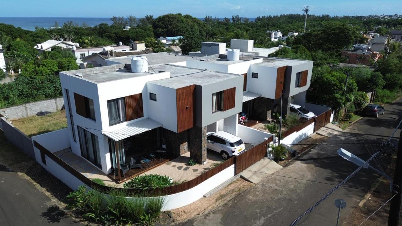 Into The Sun - Modern Holiday Home Albion Bagian luar foto